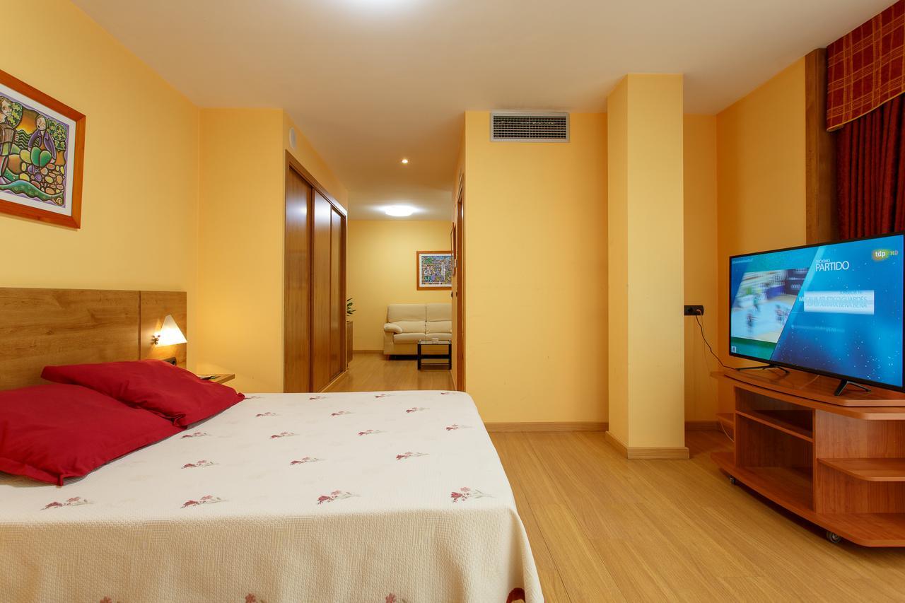 Hotel Restaurante Pontinas Lalín Extérieur photo